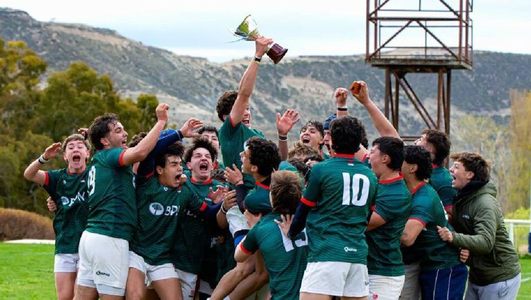 El festejo de los chicos de Alto Valle. Foto: Rompiendoguindas.com