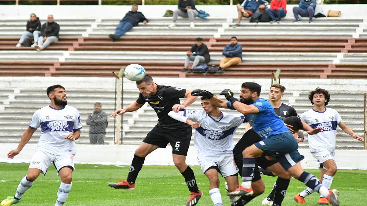 Liniers llega al Federal A después de eliminar a Jorge Newbery.