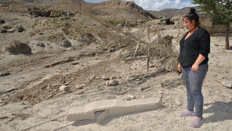 Video: vio como el aluvión arrasaba su casa