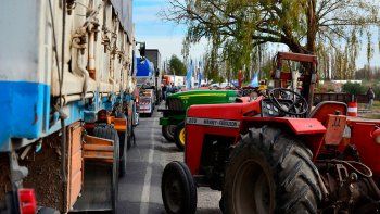 chacareros haran un camionetazo contra macri