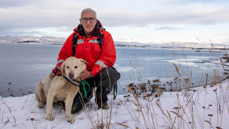 Perro héroe rescató a un esquiador enterrado bajo un metro y medio de nieve