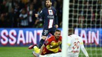 messi responde a los abucheos con un golazo y encamina al psg rumbo al titulo