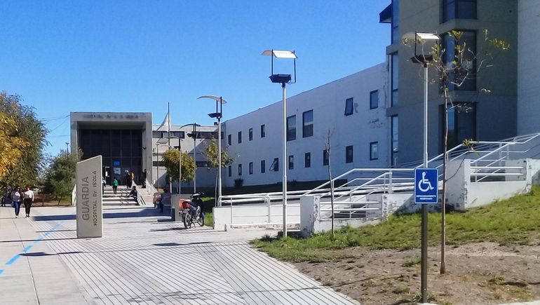 El bebé llegó sin vida al Hospital Zonal Andrés Ísola de Puerto Madryn.