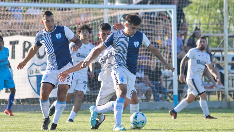 Liga Confluencia: Regina dio el golpe y le ganó la ida a La Amistad