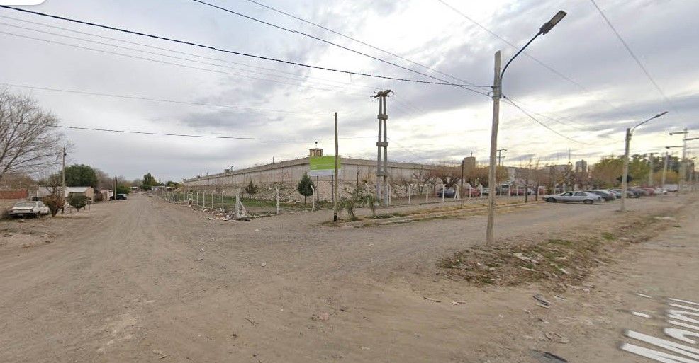 La guardiacárcel conoció al preso en el penal de Roca. Los acusaron de integrar una banda de asaltantes. La mujer fue exonerada del Servicio Penitenciario.&nbsp;