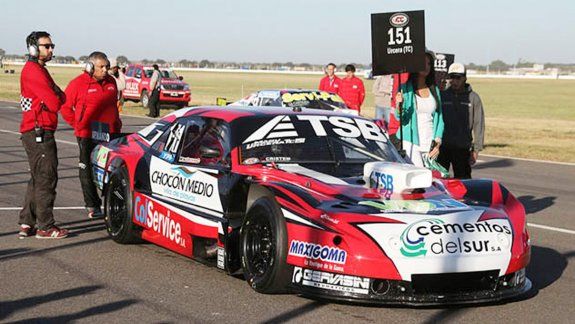 El Chevrolet de Urcera deberá ir evolucionando para la final del domingo.