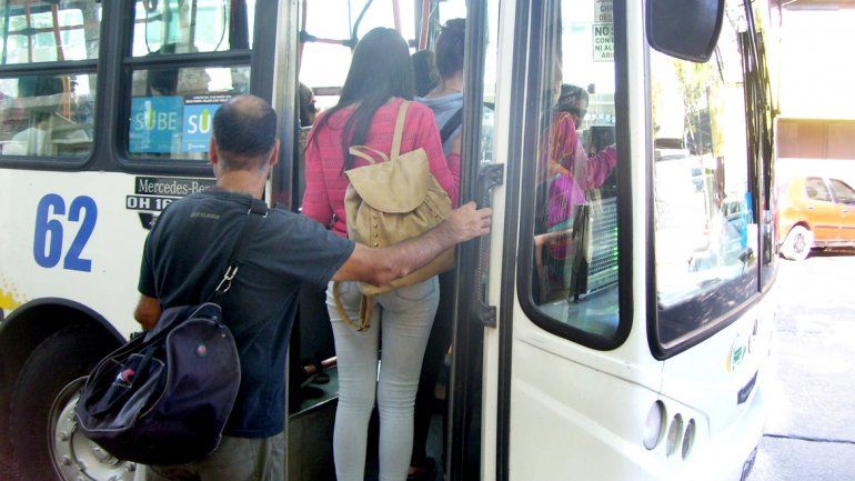 La app permitiría a los usuarios anticipar la llegada del colectivo a su parada.