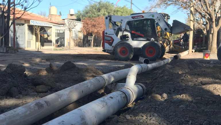 Obra cloacal en calle Venezuela: 27% de avance y proyección de finalización en noviembre