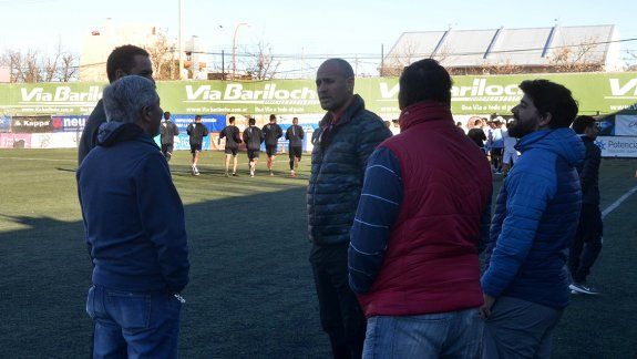 Cipo le clavó el visto a Alasia: aún no busca refuerzos