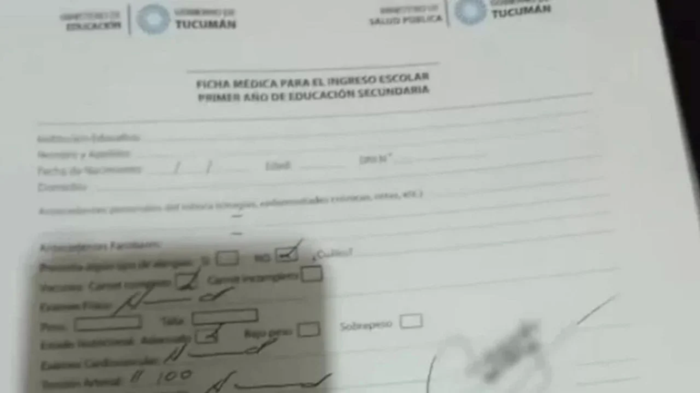 Tucumán: vendían certificados truchos en Facebook  para el ingreso escolar