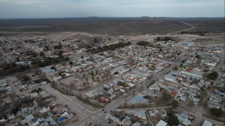Sierra grande, la ciudad donde los suecos dieron qué hablar. Sierra grande, la ciudad donde los suecos dieron qué hablar.