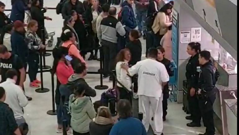 Tres oficiales de la PSA y un profesional de salud debieron intervenir.