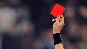 Un árbitro de un certamen amateur denunció una salvaje agresión por parte de varios jugadores. Uno fue individualizado y acordó un primer resarcimiento. Pero hay otros acusados aún no ubicados. | LMCipolletti.com Un árbitro de un certamen amateur denunció una salvaje agresión por parte de varios jugadores. Uno fue individualizado y acordó un primer resarcimiento. Pero hay otros acusados aún no ubicados.
