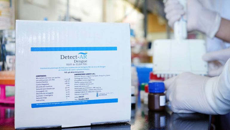 ANMAT aprobó el primer test de antígeno nacional para detectar el dengue: cómo funciona