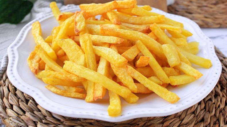 Ni frita ni al horno: la forma correcta de comer la papa para que engorde menos