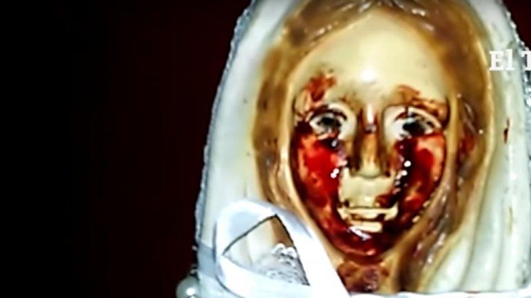 Mirá cómo llora la imagen de una Virgen en Salta