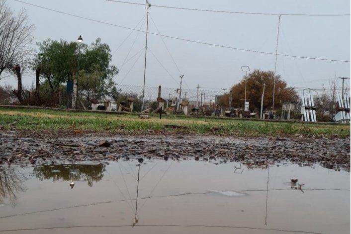 Cayó aguanieve y seguirá lloviendo en Cipolletti