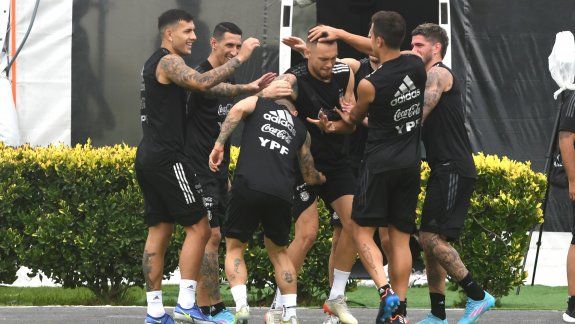 Eliminatorias: Argentina vs Chile:  formaciones