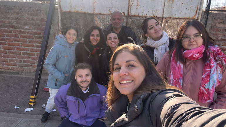 Voluntarios iniciaron este sábado la intervención en la Escuela 338.