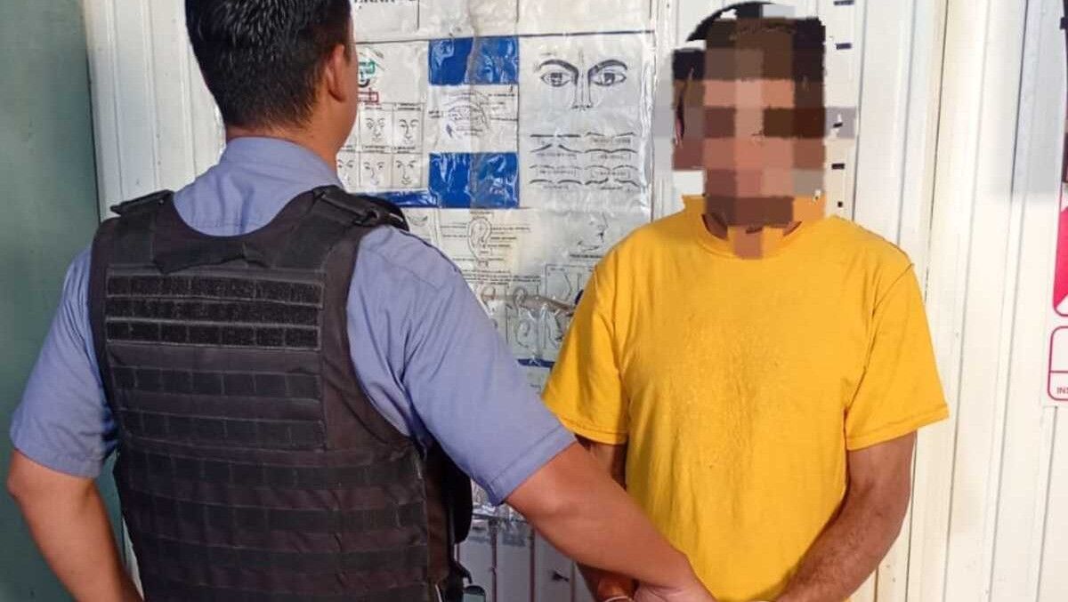 El ladrón fue atrapado por robar la caja registradora de una despensa de Cinco Saltos. Lo imputaron y lo liberaron, pero a los minutos cayó por otro robo.&nbsp;