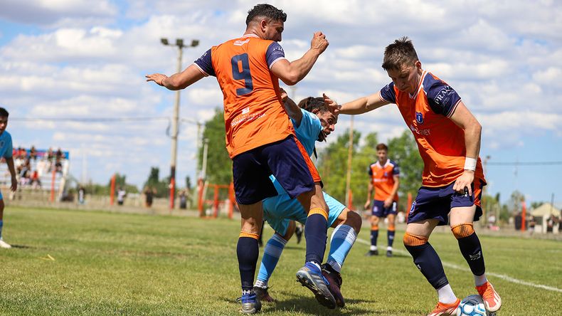 Salieron los cruces para la segunda ronda del Regional Amateur | LMCipolletti.com Salieron los cruces para la segunda ronda del Regional Amateur