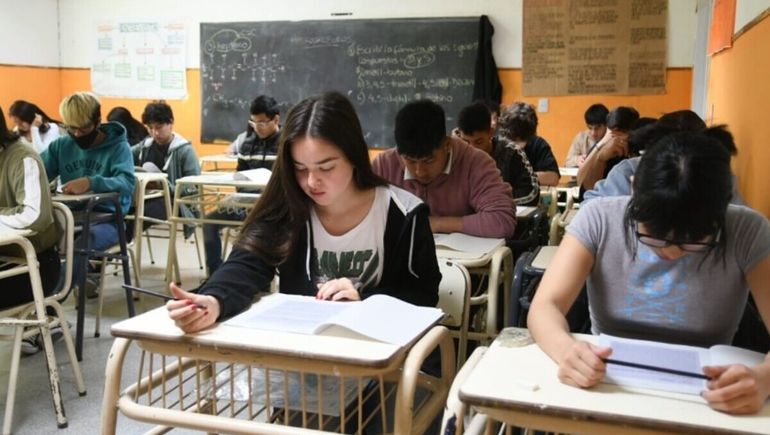 En la actualidad, el sistema de Educación de Río Negro no fija límites y consecuencias a las faltas durante el año. (Foto: archivo)