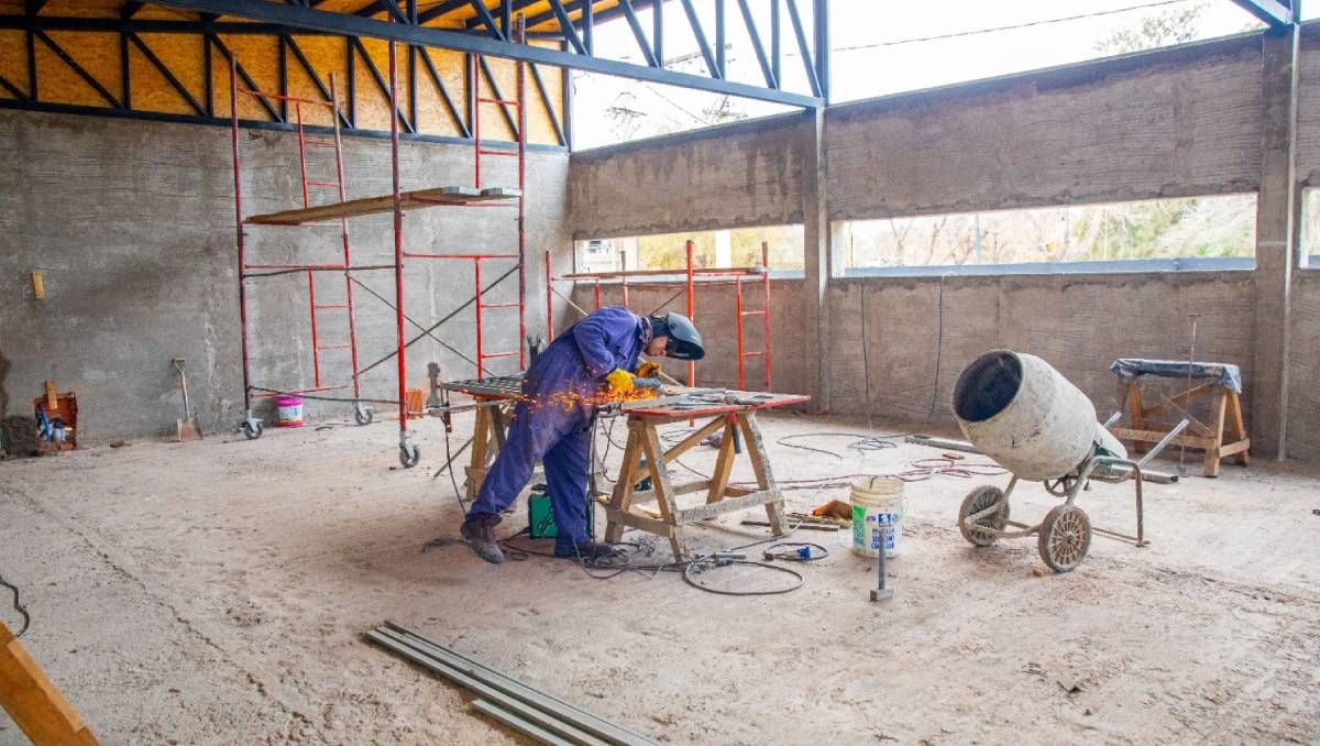 El empleo privado aumentó levemente, a diferencia de la tendencia nacional.