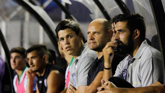 Servera, Botella y Padilla, el flamante cuerpo técnico del equipo albinegro.