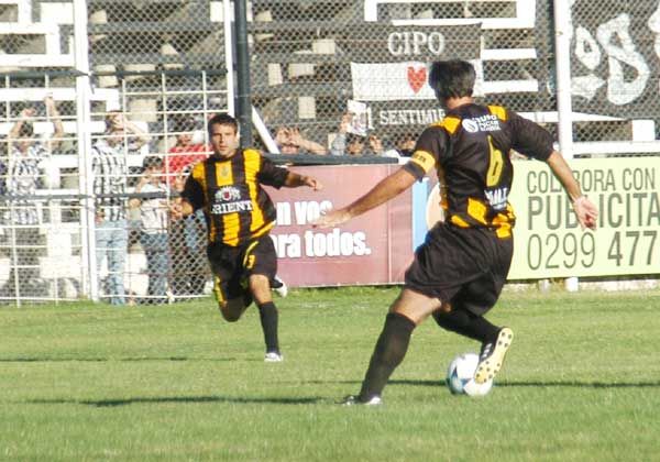Villa Mitre le ganó a Santamarina