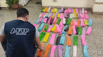 la aduana secuestro mercaderia ilegal en la frontera con brasil