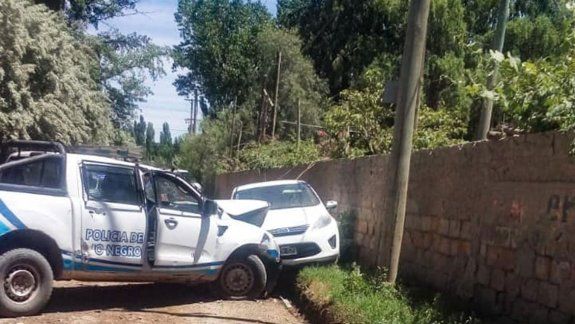 Se fugó por no tener los papeles y destruyó un móvil de la Policía