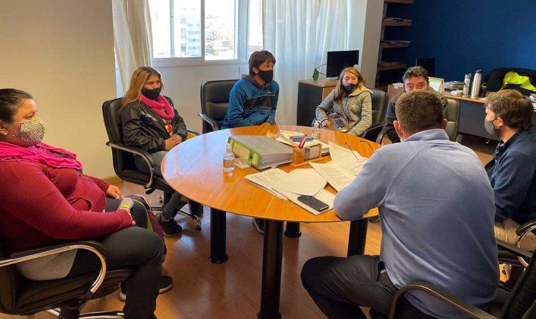 Levantaron el corte de la Ruta 22 tras reunión con Di Tella