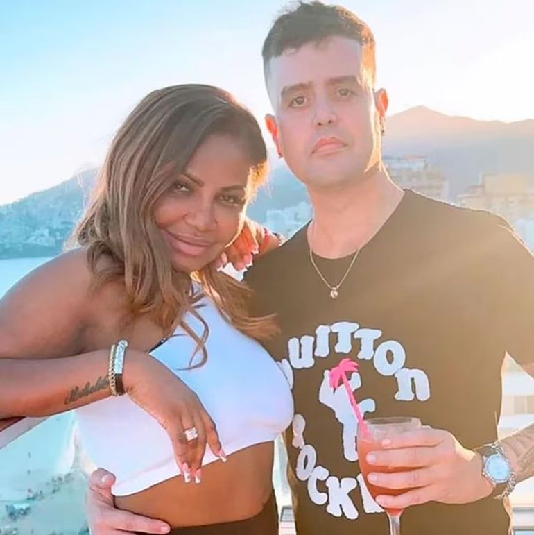 Carlos Nair con su ex novia