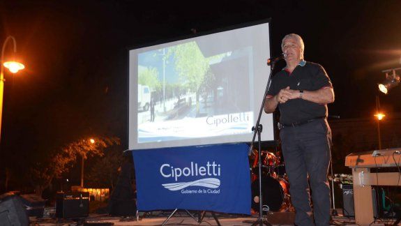 Baratti dejó inaugurada las reformas de la Plaza San Martín