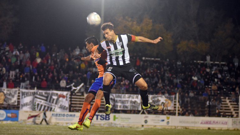 Marcos Lamolla estará habilitado y recuperado como para reaparecer ante Independiente