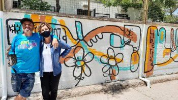 mira los murales de sol mapu que cambiaron su fachada