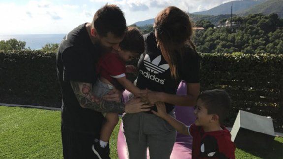 Messi y Antonella confirmaron que serán papás por tercera vez