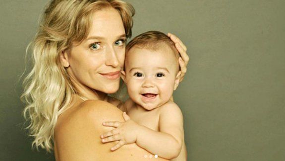 La tierna sesión de fotos de Brenda Gandini y su hija 