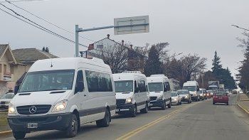 multitudinaria movilizacion en reclamo de la ley de emergencia turistica