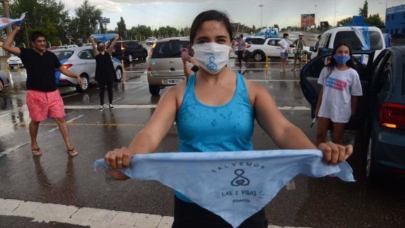 Aborto: en el Valle también se marchó por las dos vidas