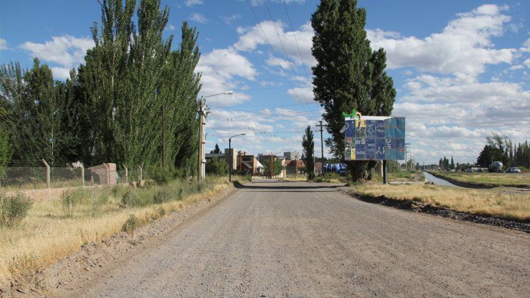 El camión repartidor fue interceptado en una zona cercana a la Ruta 151.