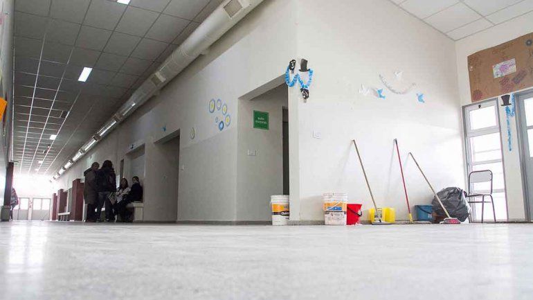 Los padres no enviaron a sus hijos a clases por la falta de limpieza.