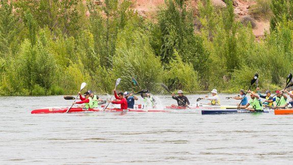 Los españoles dominaron la etapa inicial de la Regata