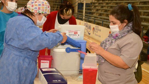 Arranca la vacunación a mayores de 35 en Río Negro