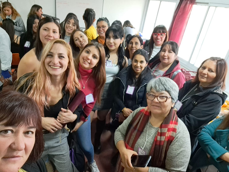 El taller orense reúne a casi 40 alumnas.