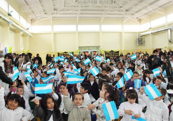 Inauguraron obras escolares en Catriel