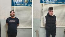 Los dos hombres demorados en pleno centro de Cipolletti, sospechados de robar vehículos con un inhibidor de los sistemas de seguridad. Los dos hombres demorados en pleno centro de Cipolletti, sospechados de robar vehículos con un inhibidor de los sistemas de seguridad.