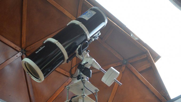 En el domo del centro científico habrá telescopios de gran alcance.