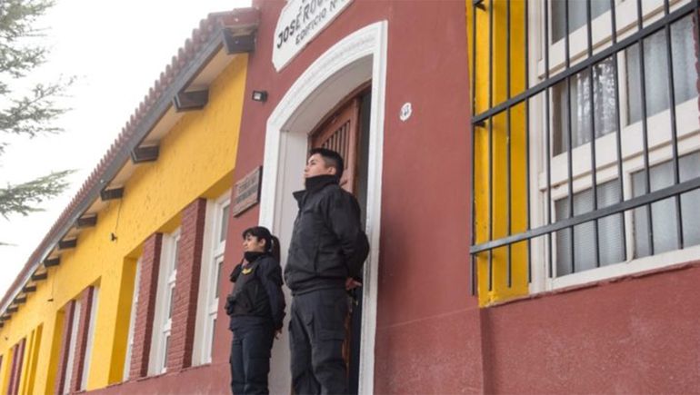 Policías cobrarán por adelantado por trabajar en elecciones