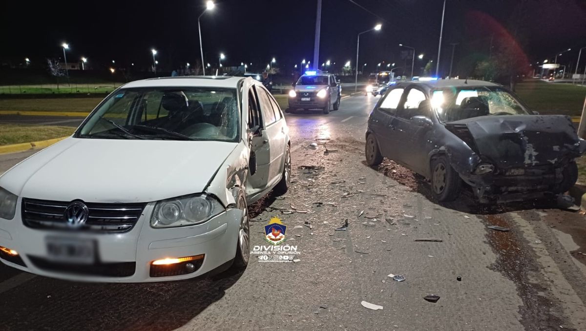 Conductor borracho chocó a otro auto en la multitrocha